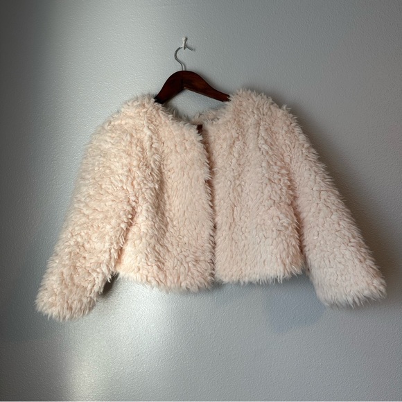 Jackets & Blazers - Women's Cream Faux Fur Jacket